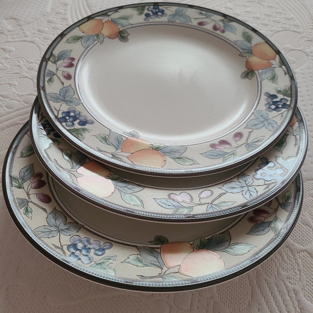 3 Garden Harvest Dinner Plates